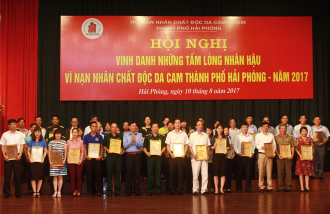 8·10橙毒剂受害者日:携手抚平橙毒剂受害者之痛 ảnh 1 8·10橙毒剂受害者日:携手抚平橙毒剂受害者之痛 ảnh 1