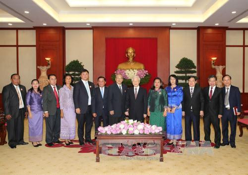 越共中央总书记阮富仲会见柬埔寨人民党中央监察委员会代表团 ảnh 2 越共中央总书记阮富仲会见柬埔寨人民党中央监察委员会代表团 ảnh 2
