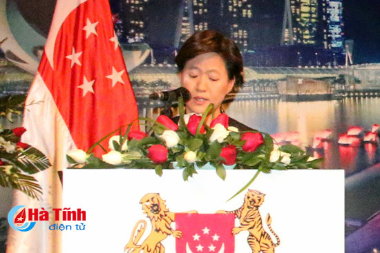 新加坡驻越南大使举行国庆招待会 ảnh 1
