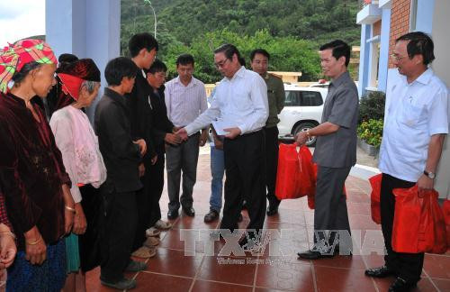 越共中央书记处常务书记黎鸿英莅临河江省调研指导工作 ảnh 1 越共中央书记处常务书记黎鸿英莅临河江省调研指导工作 ảnh 1