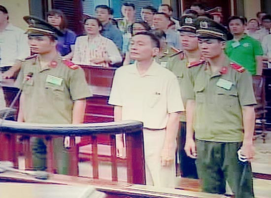 阮廷玉以煽动宣传反对国家罪被判四年监禁 ảnh 1 阮廷玉以煽动宣传反对国家罪被判四年监禁 ảnh 1