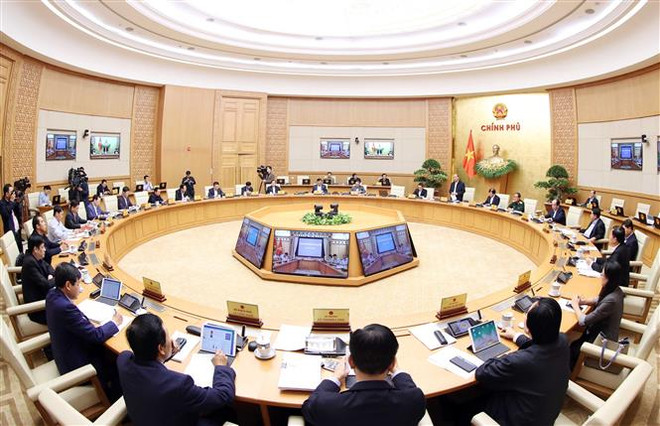 阮春福总理: 多努力一倍甚至两倍 致力提高劳动生产率 弥补中部地区人民遇到的损失 ảnh 2 阮春福总理: 多努力一倍甚至两倍 致力提高劳动生产率 弥补中部地区人民遇到的损失 ảnh 2