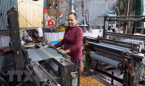 黑白围巾编织业—越南国家非物质文化遗产 ảnh 1 黑白围巾编织业—越南国家非物质文化遗产 ảnh 1