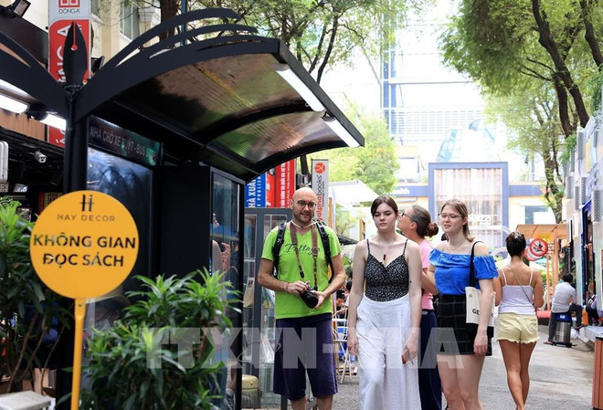 胡志明市2023年夏季团队游和家庭游占主流趋势 ảnh 2