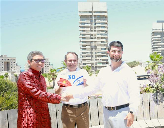 越以建交30周年纪念牌揭牌仪式在以色列举行 ảnh 1