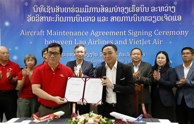 越捷航空和老挝航空公司签署飞机维修合作协议 ảnh 1 越捷航空和老挝航空公司签署飞机维修合作协议 ảnh 1