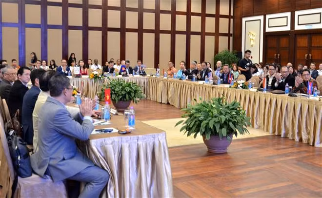 加强东盟国家合作 发展绿色可持续的物流业 ảnh 1