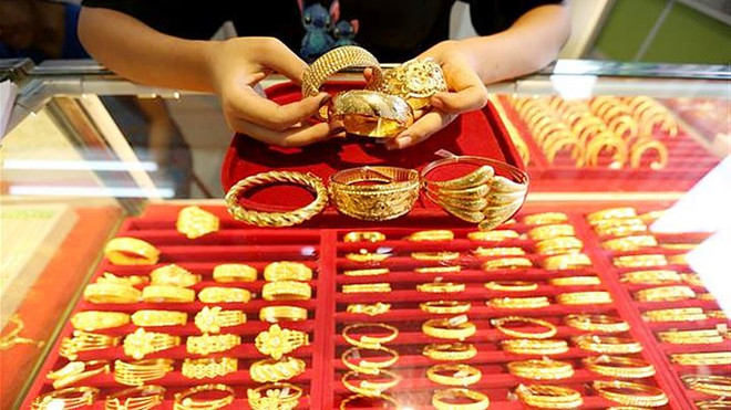 10月3日上午金价呈下降趋势 ảnh 1 10月3日上午金价呈下降趋势 ảnh 1