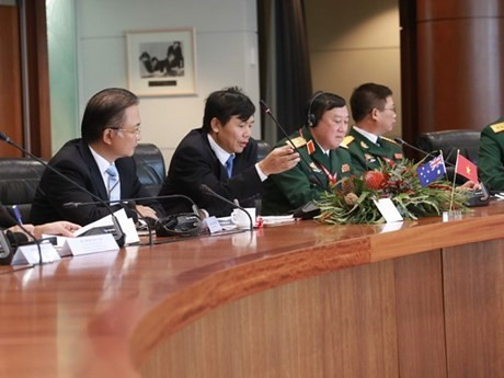 越南出席第六次浮尔顿论坛 ảnh 1 越南出席第六次浮尔顿论坛 ảnh 1