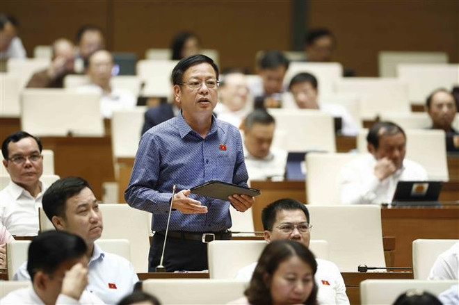 越南第十五届国会第四次会议新闻公报(第五号) ảnh 1 越南第十五届国会第四次会议新闻公报(第五号) ảnh 1