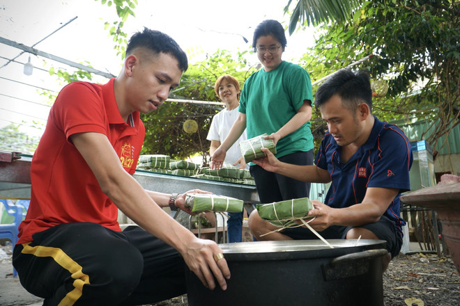 2000个“爱心粽”送给山区儿童 ảnh 1