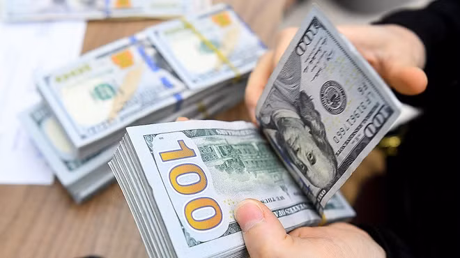 1月3日上午越南各商业银行美元卖出价略增 ảnh 1 1月3日上午越南各商业银行美元卖出价略增 ảnh 1