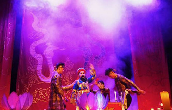 丽玉剧团在胡志明市搭台演出 ảnh 2