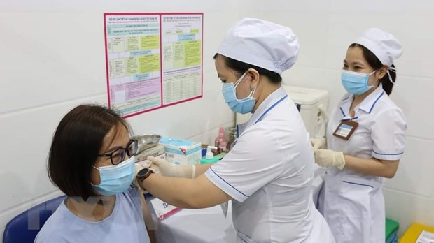 卫生部部长:尽早实现新冠病毒社区群体免疫目标 ảnh 1 卫生部部长:尽早实现新冠病毒社区群体免疫目标 ảnh 1