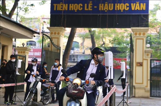 越南政府总理范明政就新冠疫苗接种和推进疫情防控工作作出重要指示 ảnh 2 越南政府总理范明政就新冠疫苗接种和推进疫情防控工作作出重要指示 ảnh 2