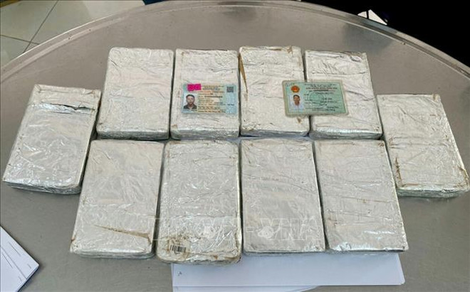 得农省破获一起跨国毒品贩卖案 查获10块海洛因 ảnh 1 得农省破获一起跨国毒品贩卖案 查获10块海洛因 ảnh 1