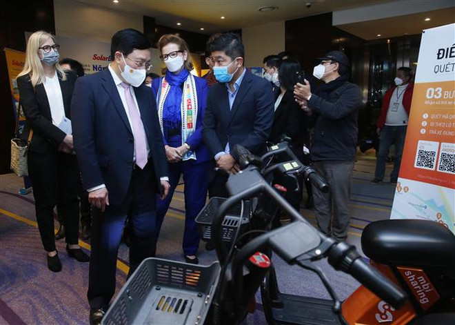 政府常务副总理范平明:越南下决心追求绿色和包容性复苏进程 ảnh 2 政府常务副总理范平明:越南下决心追求绿色和包容性复苏进程 ảnh 2