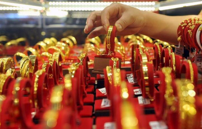 2月28日上午越南国内黄金价格上涨40万越盾 ảnh 1 2月28日上午越南国内黄金价格上涨40万越盾 ảnh 1