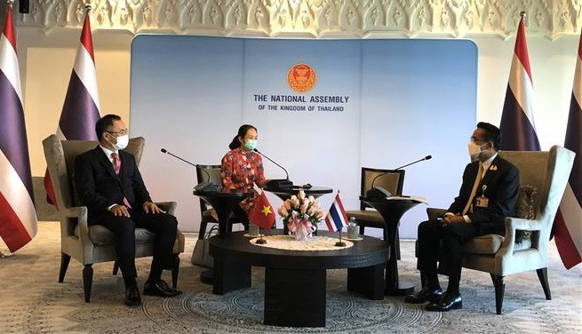 泰国众议院副议长高度评价与越南国会的合作 ảnh 1 泰国众议院副议长高度评价与越南国会的合作 ảnh 1