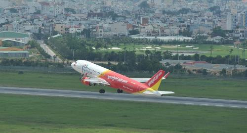 越捷航空公司正式开通芽庄至清化新直达航线 ảnh 1 越捷航空公司正式开通芽庄至清化新直达航线 ảnh 1