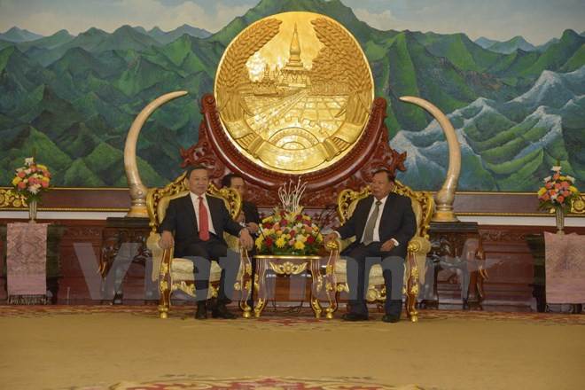 越南公安部高级代表团访问老挝 ảnh 1 越南公安部高级代表团访问老挝 ảnh 1