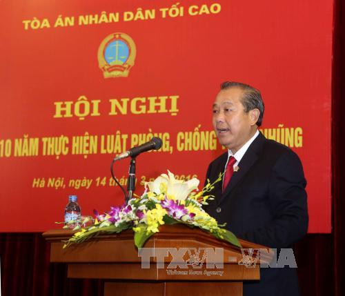 越南各级人民法院积极主动实施《反腐败法》 ảnh 1