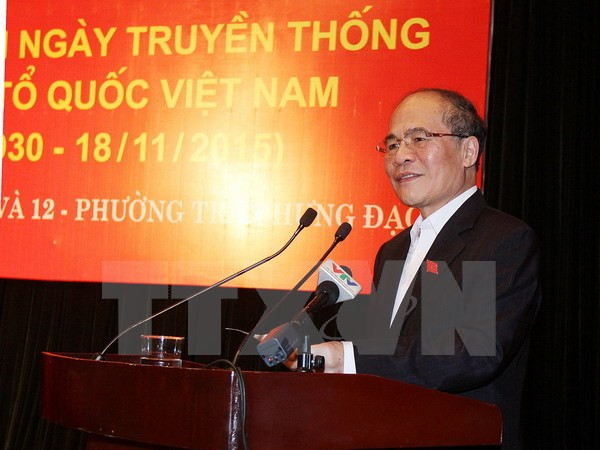 越南国会主席阮生雄出席河内市民族大团结节日活动 ảnh 1 越南国会主席阮生雄出席河内市民族大团结节日活动 ảnh 1