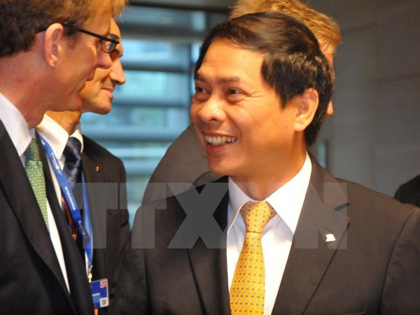 越南副外长裴青山:越南为亚欧外长会议的成功做出贡献 ảnh 1 越南副外长裴青山:越南为亚欧外长会议的成功做出贡献 ảnh 1