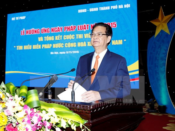 越南政府总理阮晋勇出席响应2015年《越南法律日》活动 ảnh 1 越南政府总理阮晋勇出席响应2015年《越南法律日》活动 ảnh 1