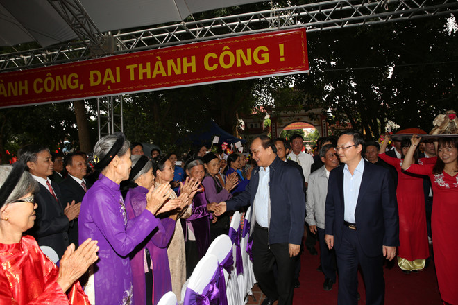 政府副总理阮春福出席兴安省全民大团结日活动 ảnh 1 政府副总理阮春福出席兴安省全民大团结日活动 ảnh 1