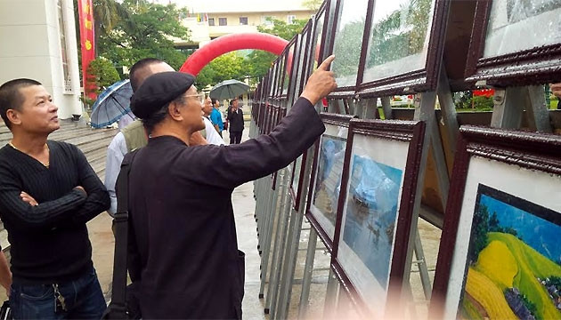 第十五次越南北部山区艺术图片展在高平省举行 ảnh 1 第十五次越南北部山区艺术图片展在高平省举行 ảnh 1