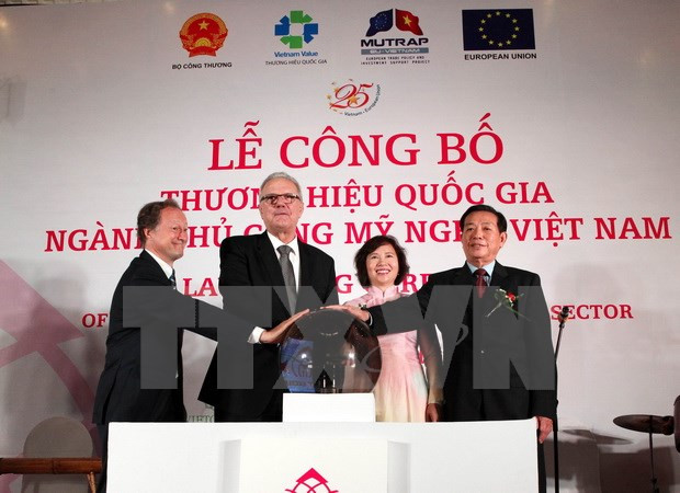 越南公布手工艺品国家商标 ảnh 1 越南公布手工艺品国家商标 ảnh 1