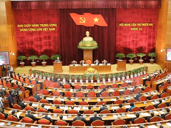 越共十一届十二中全会第一天新闻公报 ảnh 1