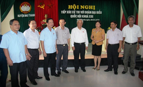 越南党和国家领导接触选民 ảnh 2