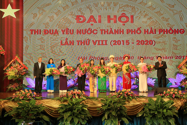 越南天主教团结委员会举行爱国竞赛大会 ảnh 2 越南天主教团结委员会举行爱国竞赛大会 ảnh 2