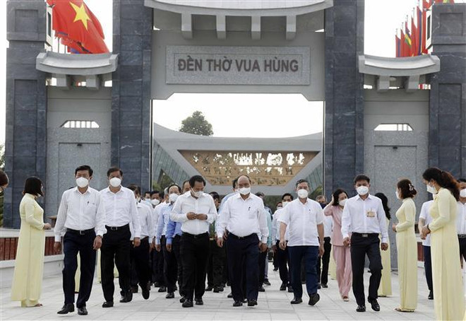 忠良-美顺高速公路主干线正式通车 阮春福出席并发出通车令 ảnh 2 忠良-美顺高速公路主干线正式通车 阮春福出席并发出通车令 ảnh 2