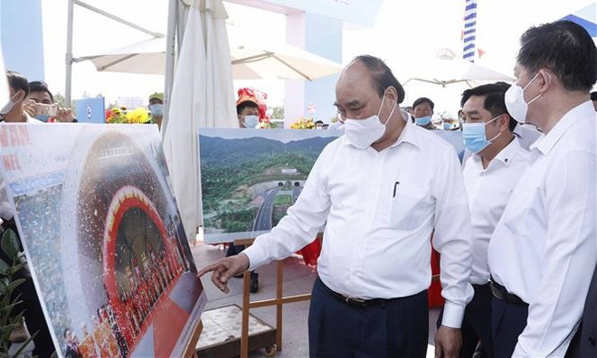 忠良-美顺高速公路主干线正式通车 阮春福出席并发出通车令 ảnh 1 忠良-美顺高速公路主干线正式通车 阮春福出席并发出通车令 ảnh 1
