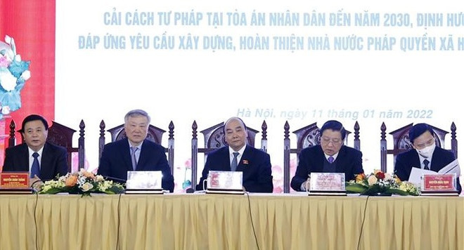 阮春福主席:法院部门和司法体系要大刀阔斧推进改革 ảnh 1 阮春福主席:法院部门和司法体系要大刀阔斧推进改革 ảnh 1