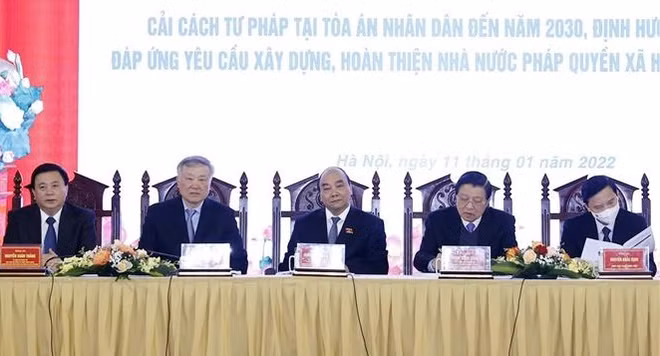 阮春福主席:法院部门和司法体系要大刀阔斧推进改革 ảnh 1 阮春福主席:法院部门和司法体系要大刀阔斧推进改革 ảnh 1
