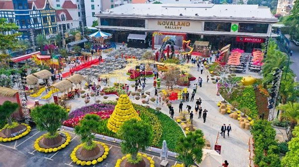 胡志明市春游景点做好迎接壬寅年春节准备工作 ảnh 1 胡志明市春游景点做好迎接壬寅年春节准备工作 ảnh 1