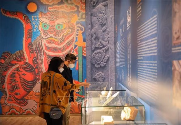 介绍跨越2000多年越南美术史的的老虎形象 ảnh 3