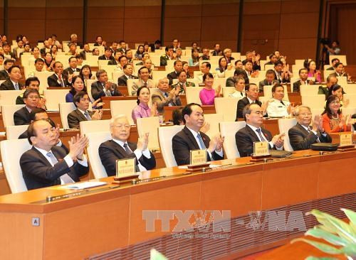 越南第十四届国会第一次会议结束后举行记者会 ảnh 1 越南第十四届国会第一次会议结束后举行记者会 ảnh 1