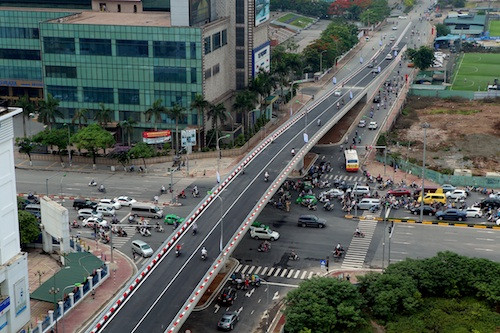 越南海防市兴建通往海防海港体系的立交桥 ảnh 2
