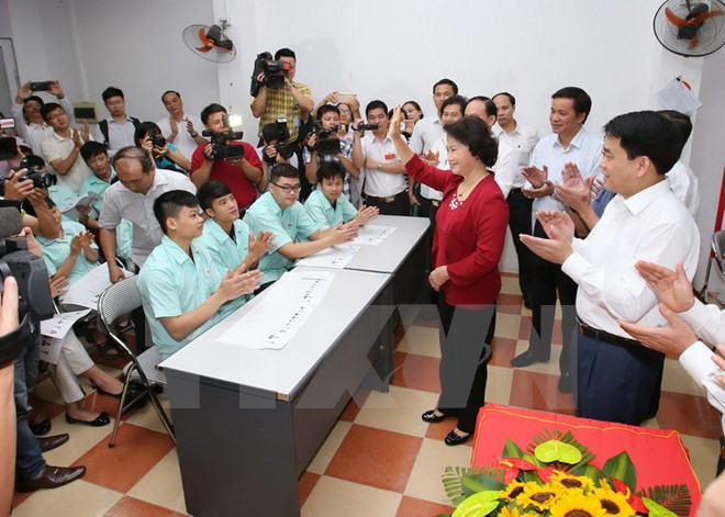越南国会主席阮氏金银对河内市选举工作进行检查 ảnh 1 越南国会主席阮氏金银对河内市选举工作进行检查 ảnh 1