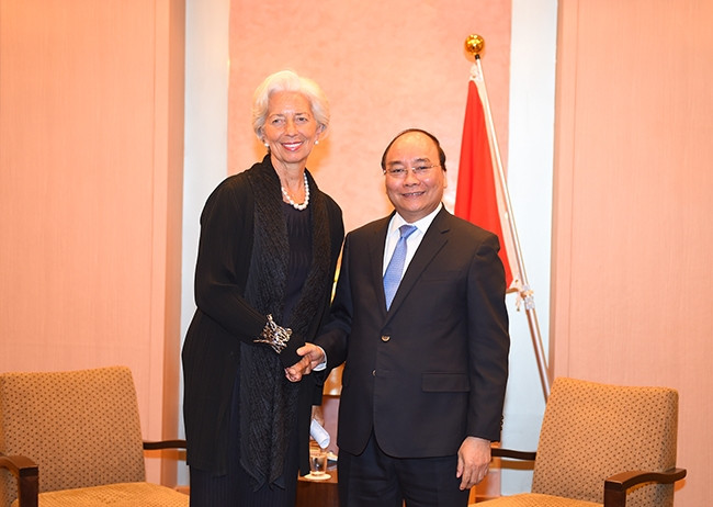 阮春福总理出席G7峰会扩大会议期间举行多场双边会晤 ảnh 4 阮春福总理出席G7峰会扩大会议期间举行多场双边会晤 ảnh 4