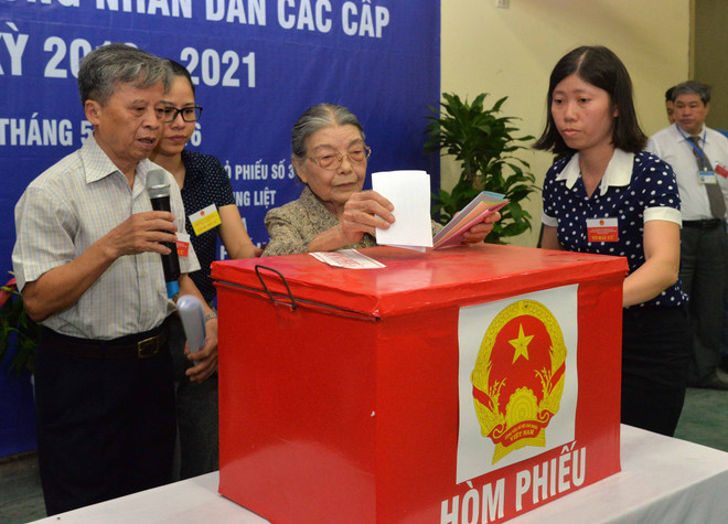 各国通讯社纷纷报道越南新一届国会和各级人民议会换届选举 ảnh 2