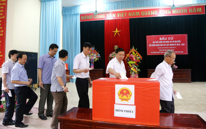 新一届国会和各级人民议会换届选举:富寿省选民踊跃参加投票 ảnh 1 新一届国会和各级人民议会换届选举:富寿省选民踊跃参加投票 ảnh 1