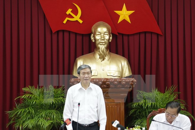 丁世兄同志莅临芹苴市调研 ảnh 1 丁世兄同志莅临芹苴市调研 ảnh 1