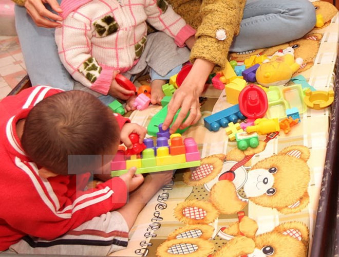 旅居马来西亚越南妇女协会向马孤儿赠送礼物 ảnh 1 旅居马来西亚越南妇女协会向马孤儿赠送礼物 ảnh 1