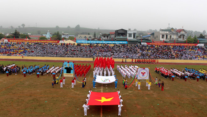 中国云南省西双版纳州体育代表团参加第4届莱州省体育运动会 ảnh 1